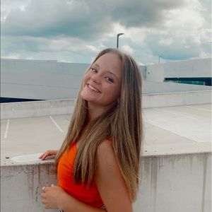 Meet your Posher, Hailey